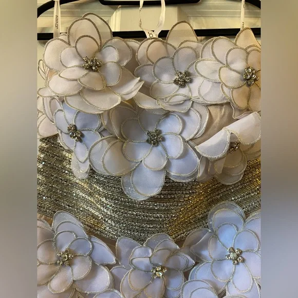 Jovani white strapless flowers dress with crystals. Brand new sz 4. Over $799 Prom